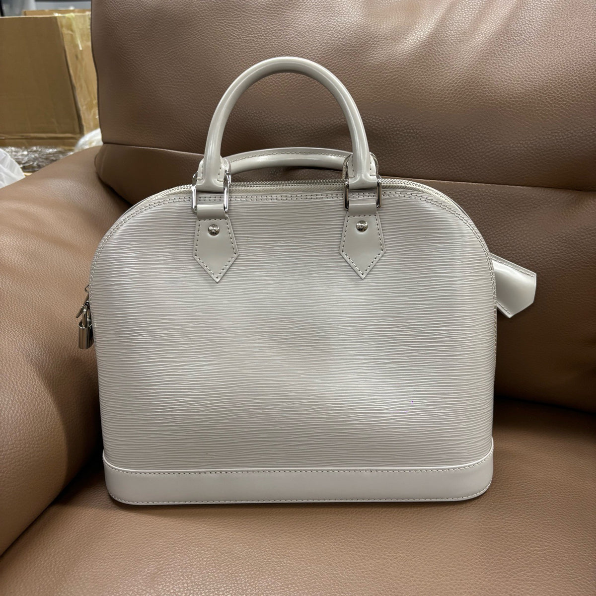 Louis Vuitton - Alma - Leather - Grey
