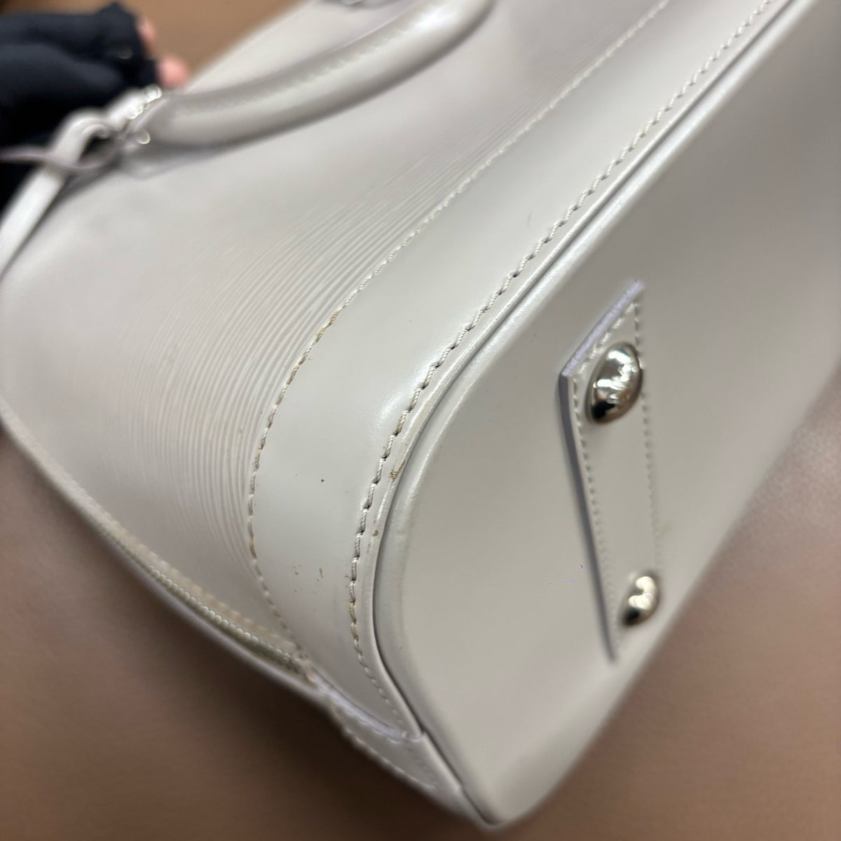 Louis Vuitton - Alma - Leather - Grey