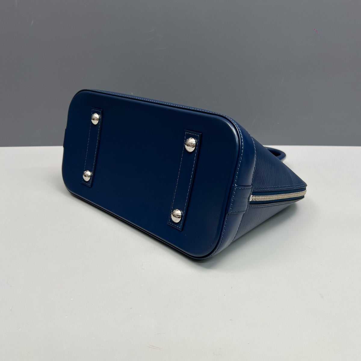 Louis Vuitton - Alma - Leather - Navy - (medium)