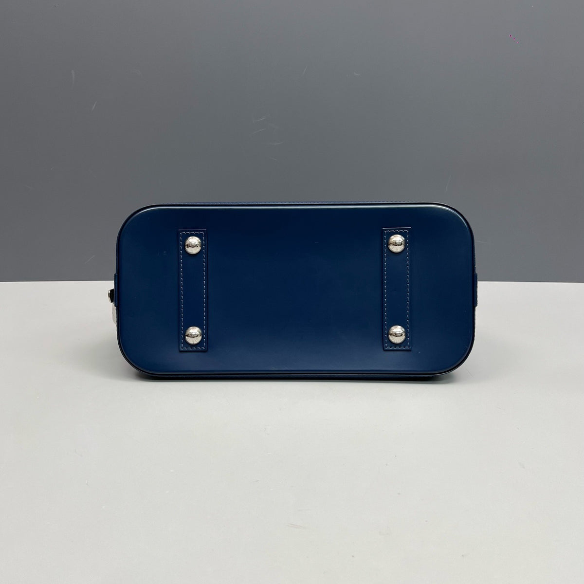 Louis Vuitton - Alma - Leather - Navy - (medium)