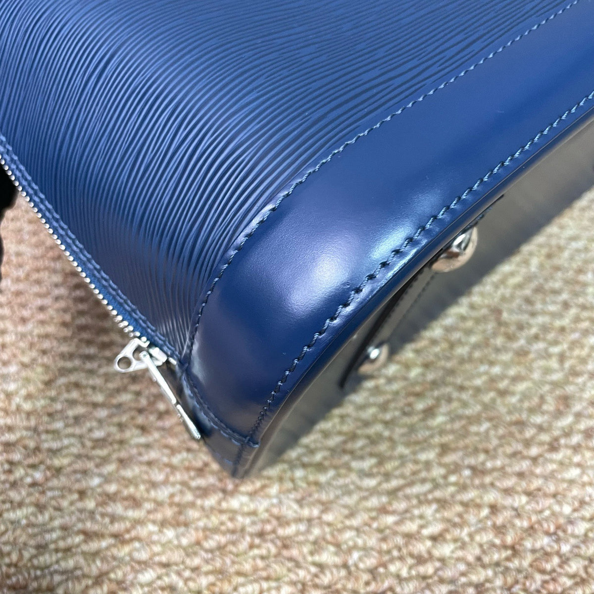 Louis Vuitton - Alma - Leather - Navy - (medium)