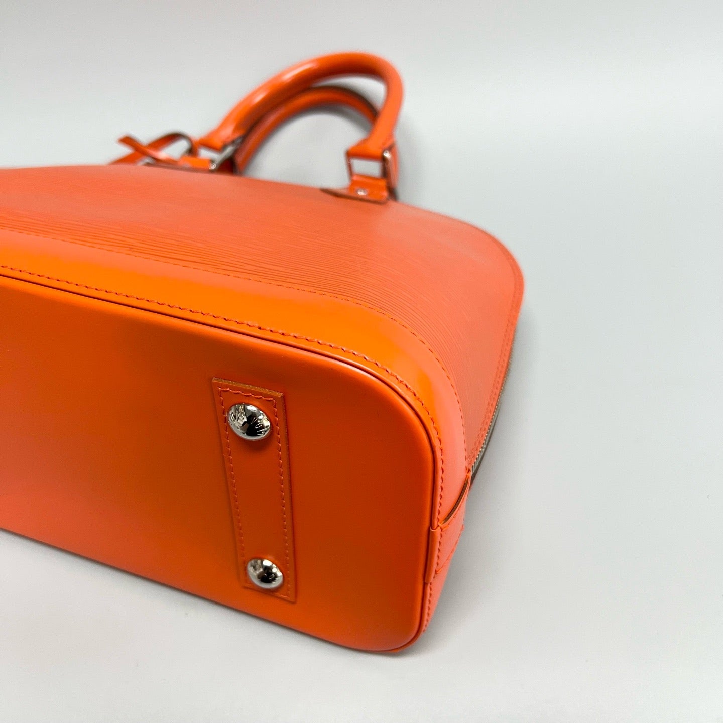 Louis Vuitton - Alma - Leather - Orange - (medium)