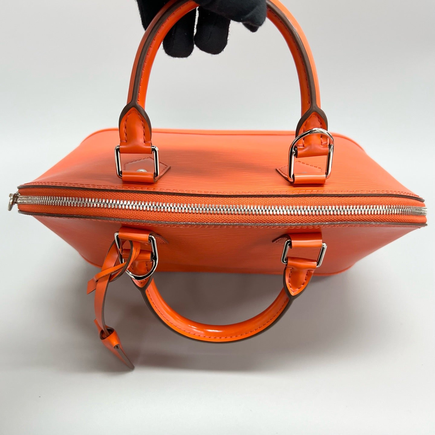 Louis Vuitton - Alma - Leather - Orange - (medium)