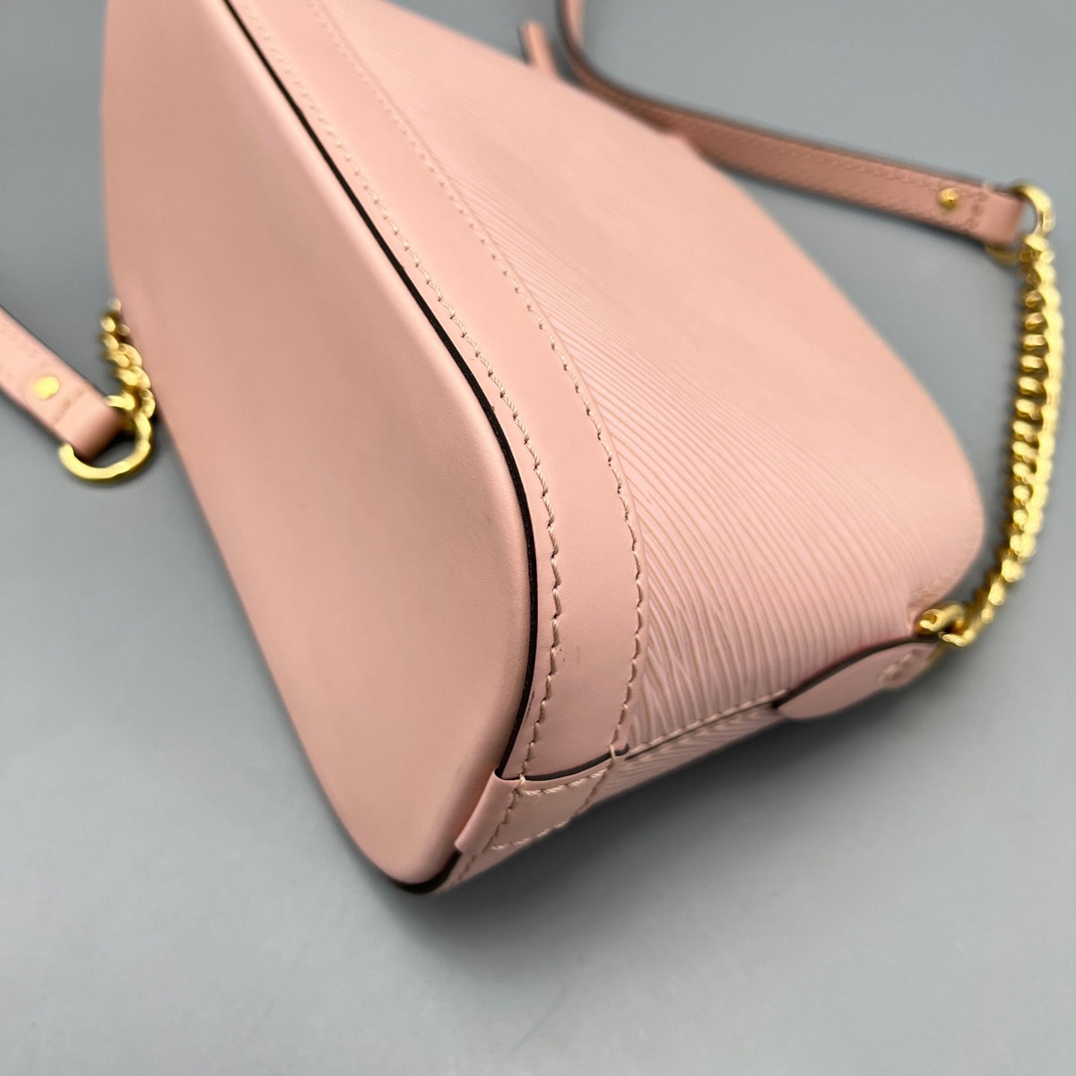 Louis Vuitton - Alma - Leather - Pink - (Small)