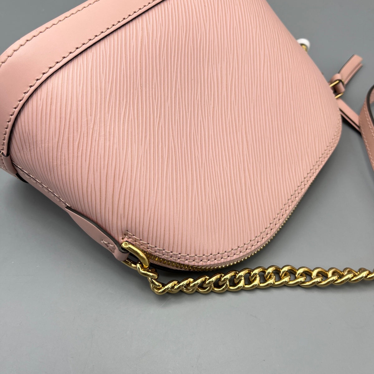 Louis Vuitton - Alma - Leather - Pink - (Small)