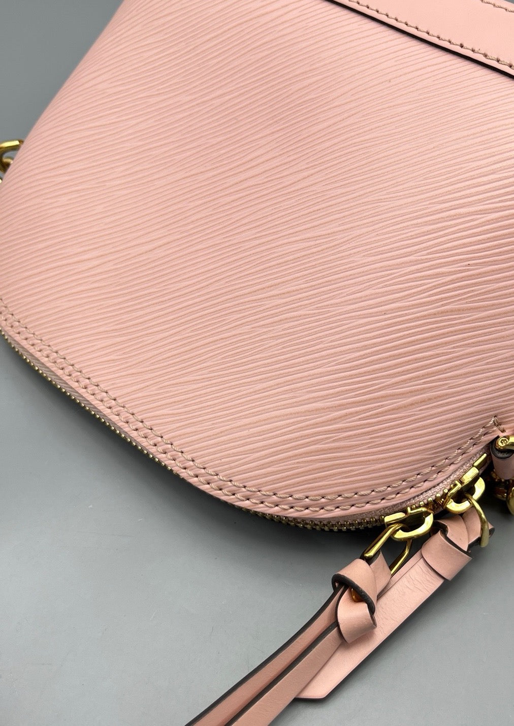 Louis Vuitton - Alma - Leather - Pink - (Small)