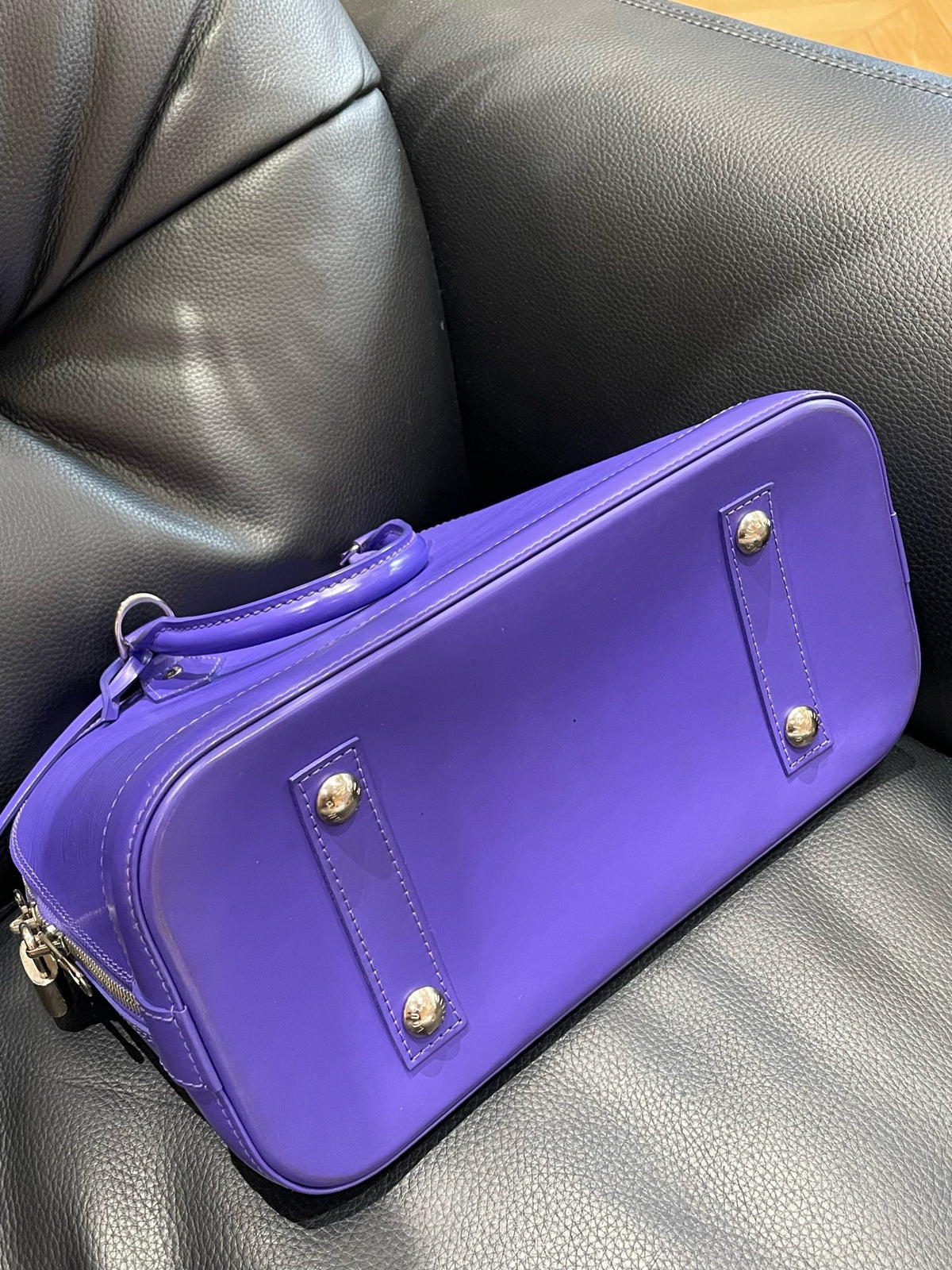 Louis Vuitton - Alma - Leather - Purple