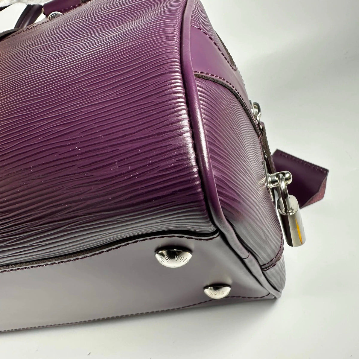 Louis Vuitton - Alma - Leather - Purple - (Medium)