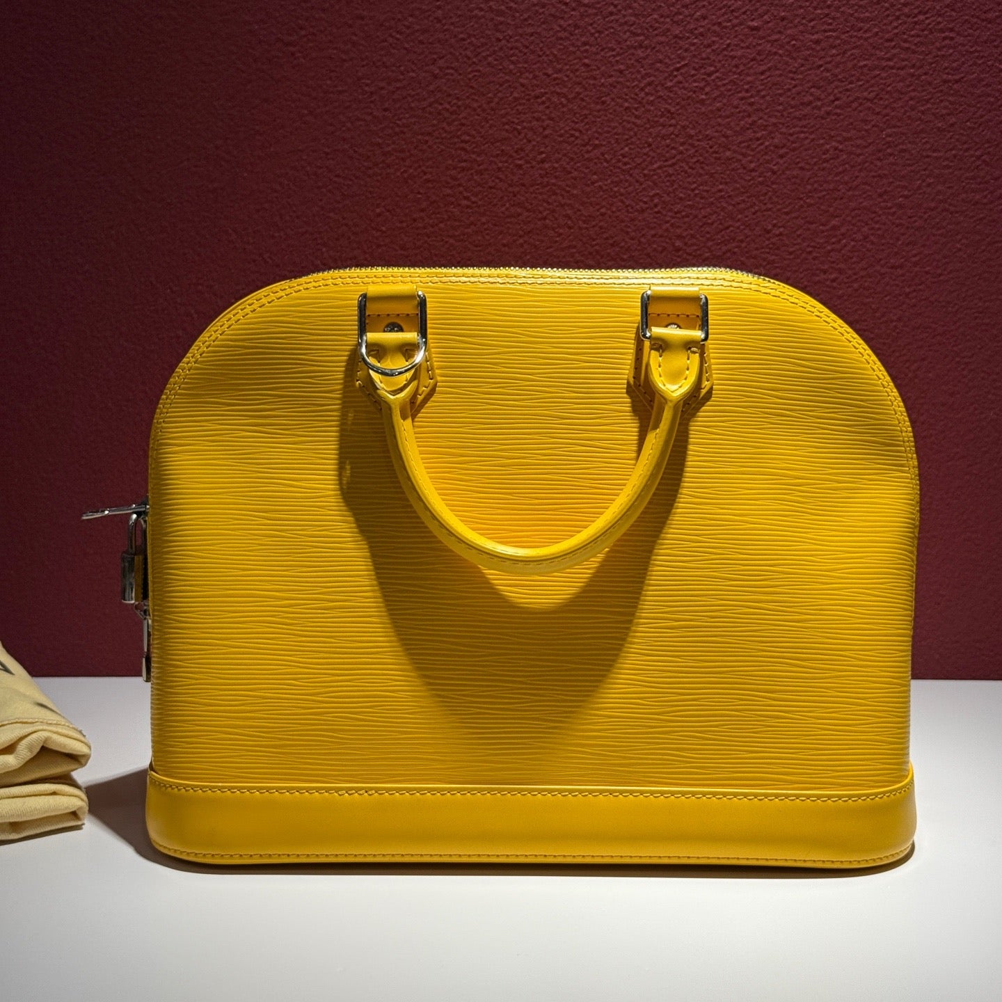 Louis Vuitton - Alma - Leather - Yellow - (Other)