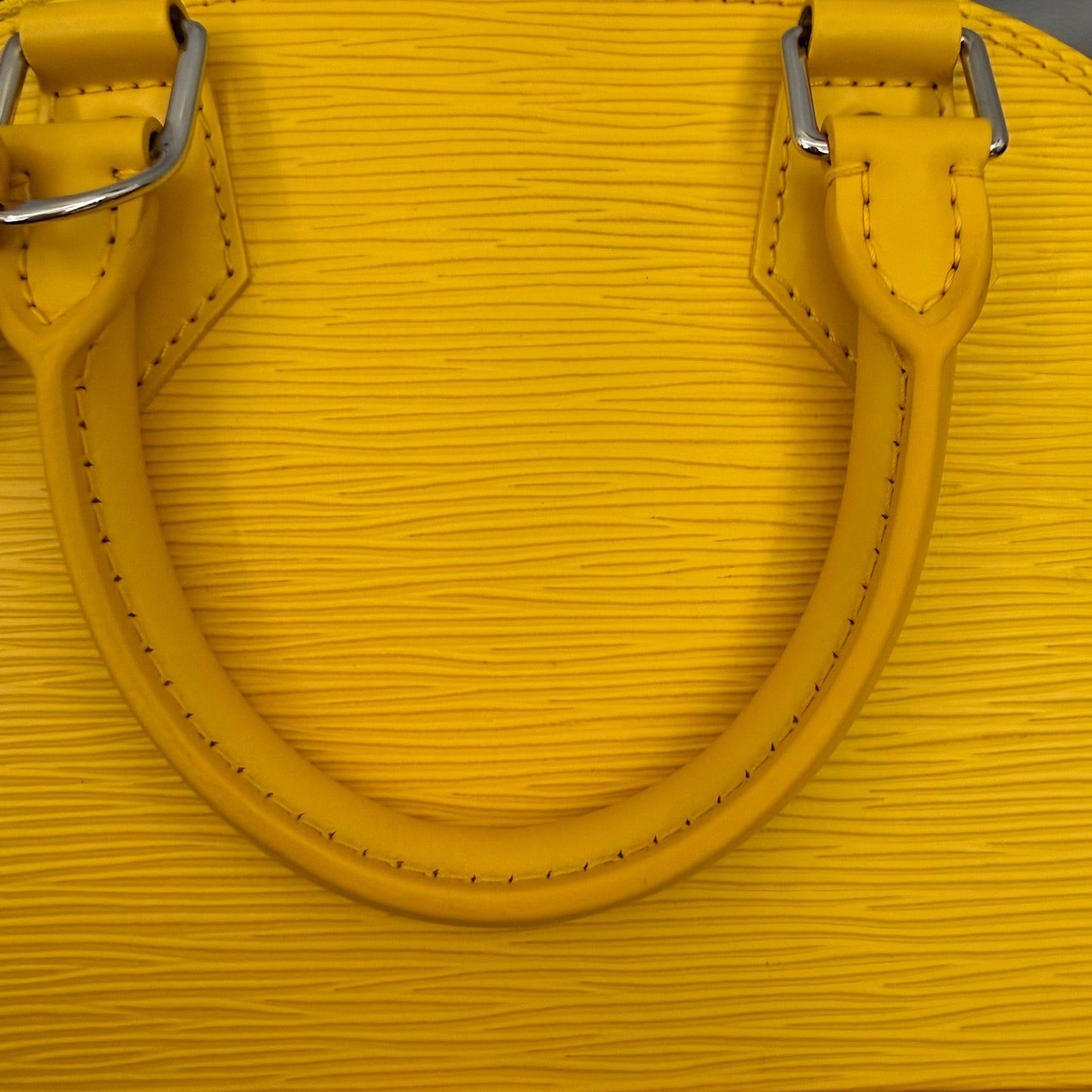 Louis Vuitton - Alma - Leather - Yellow - (small)