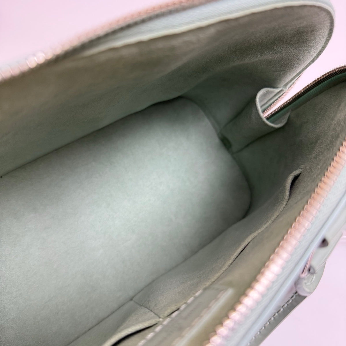 Louis Vuitton - Alma Medium - Leather - Green - (medium)