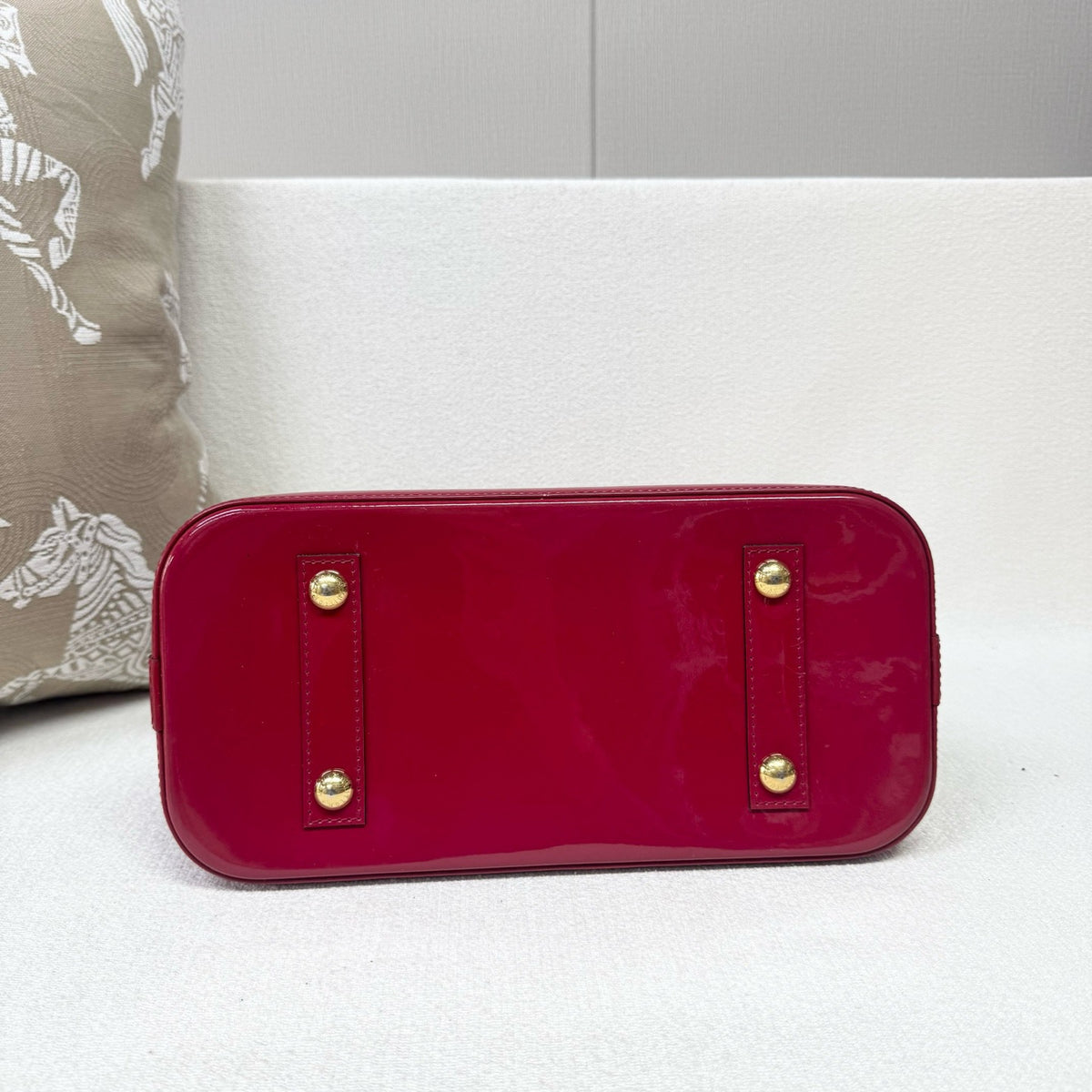 Louis Vuitton - Alma Medium - Patent leather - Red - (medium)