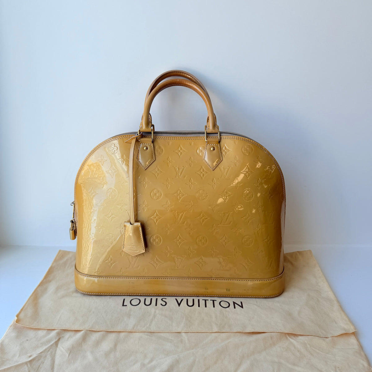 Louis Vuitton - Alma Medium - Patent leather - Yellow - (medium)
