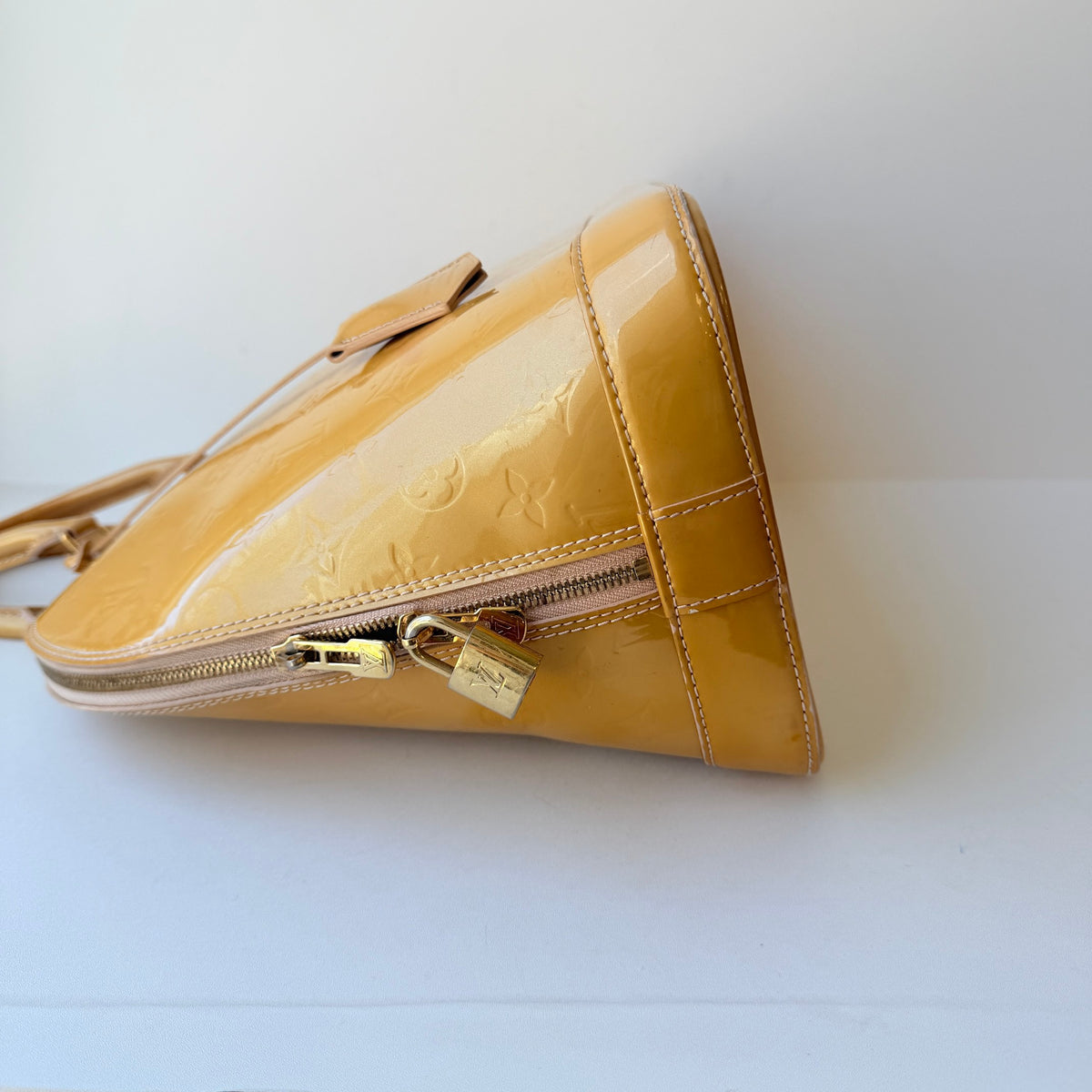 Louis Vuitton - Alma Medium - Patent leather - Yellow - (medium)