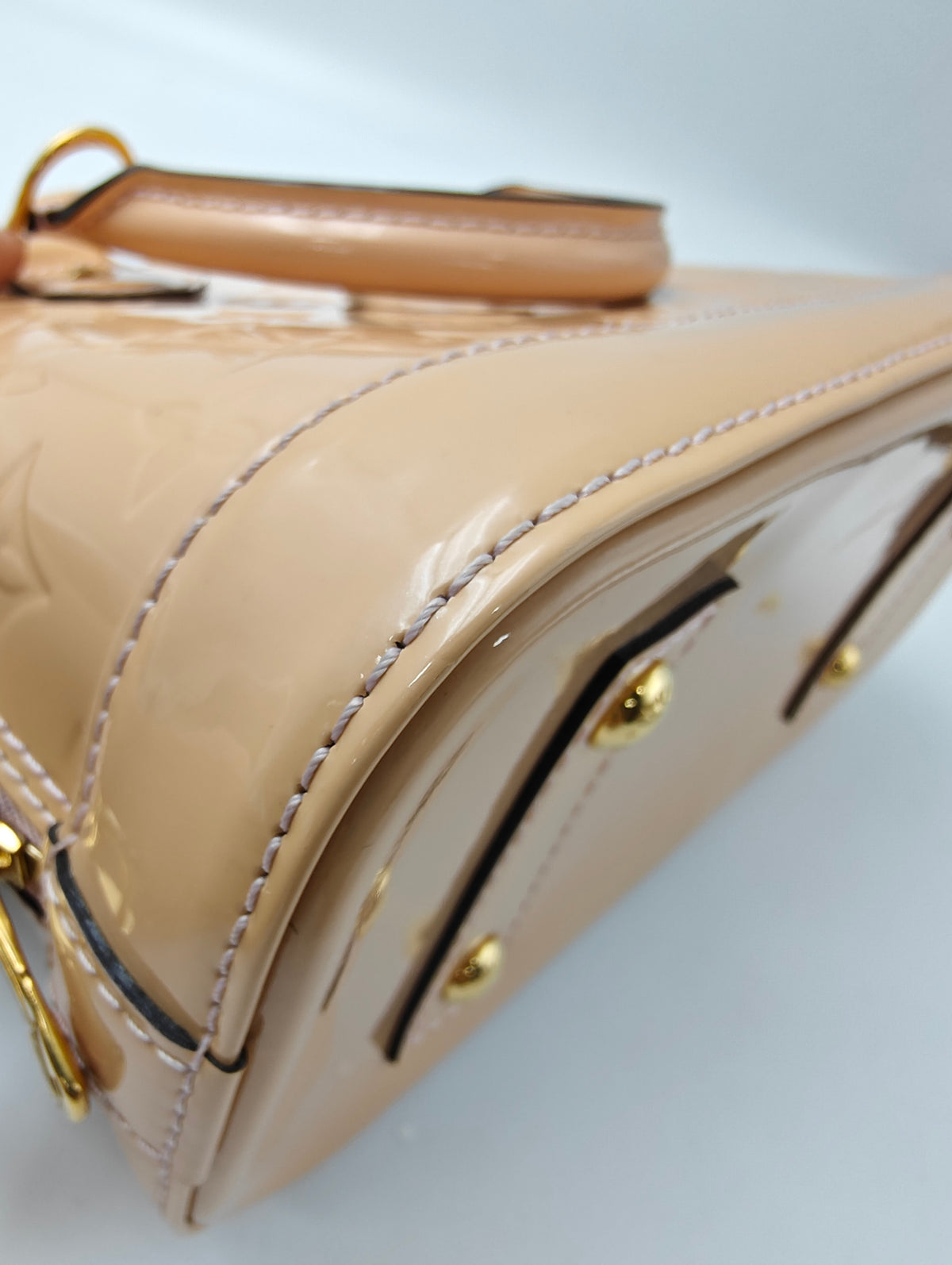 Louis Vuitton - Alma - Patent leather - Beige