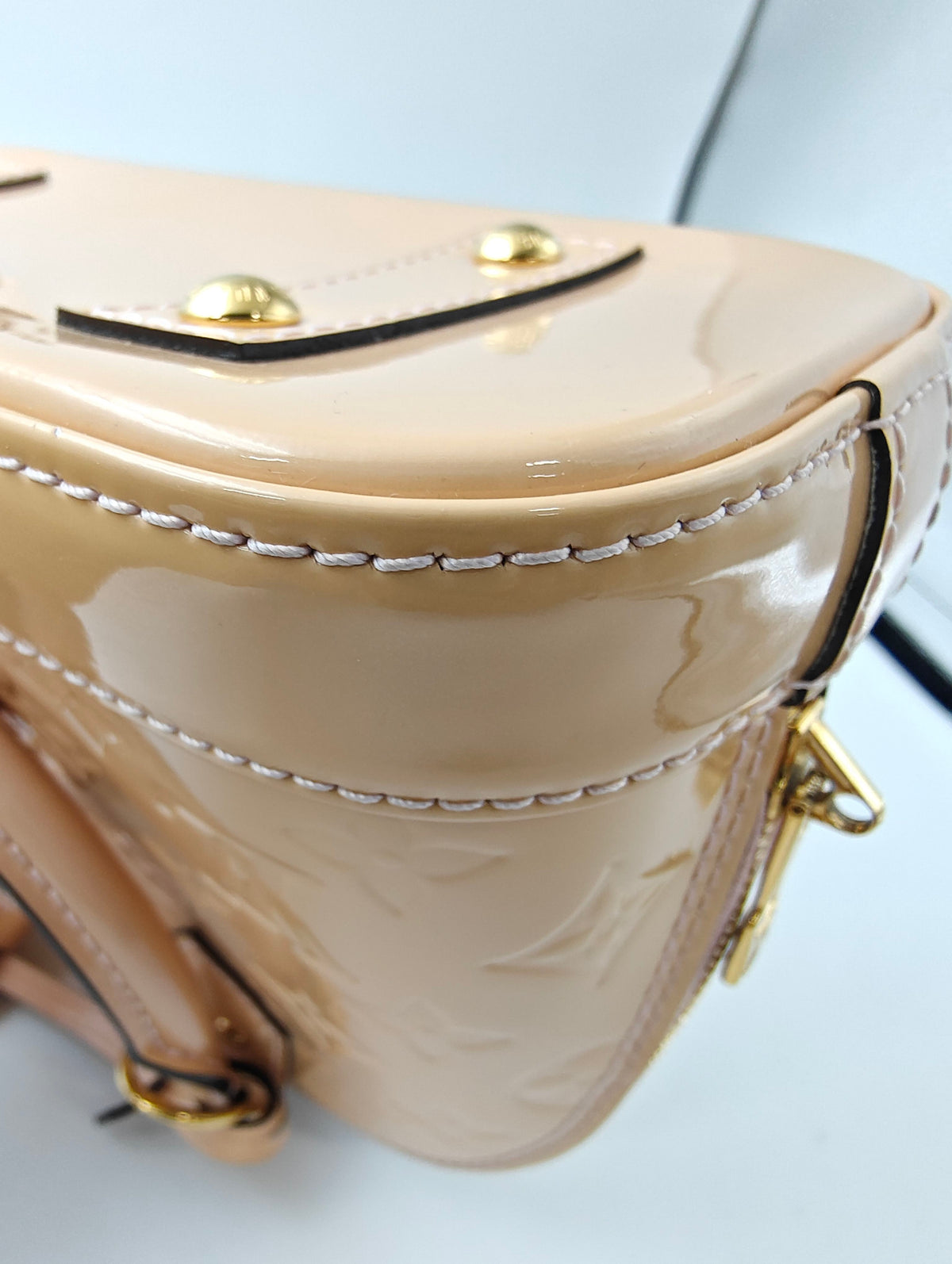 Louis Vuitton - Alma - Patent leather - Beige