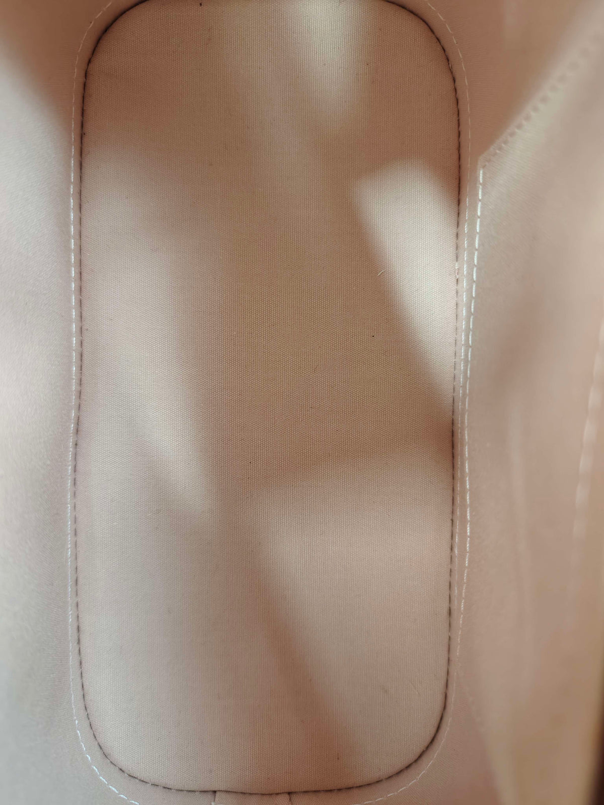 Louis Vuitton - Alma - Patent leather - Beige
