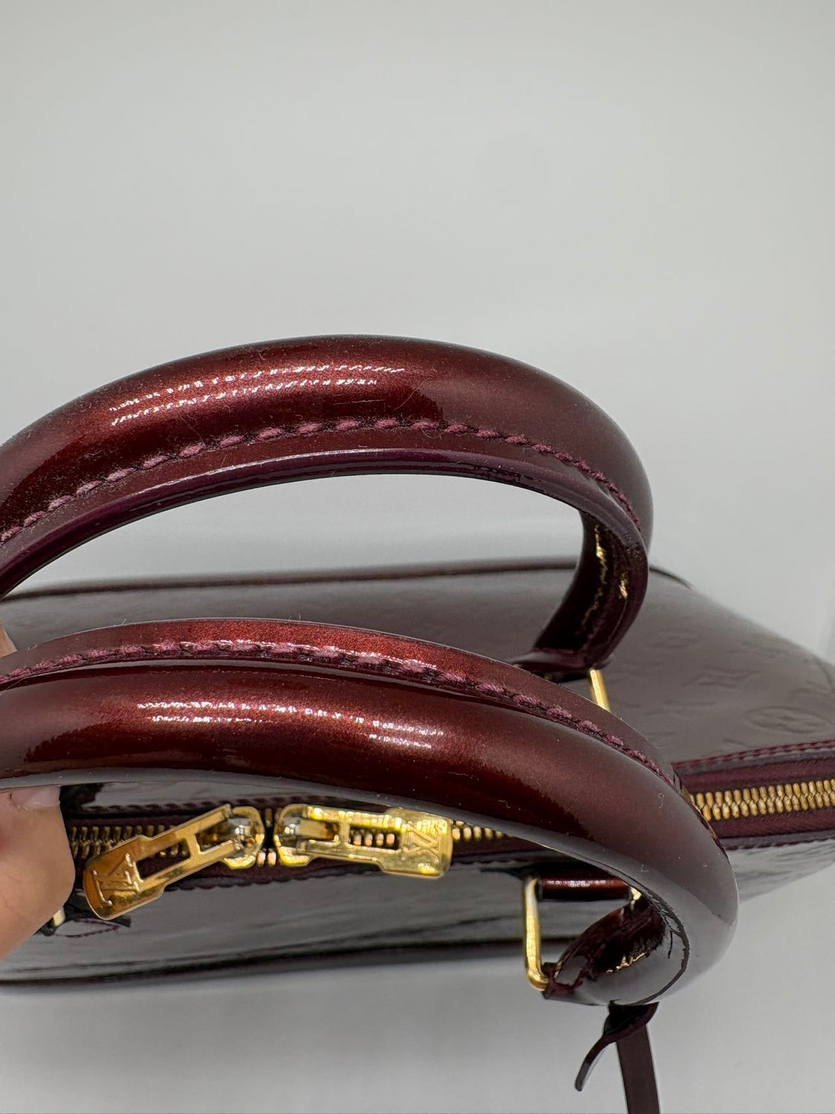 Louis Vuitton - Alma - Patent leather - Burgundy