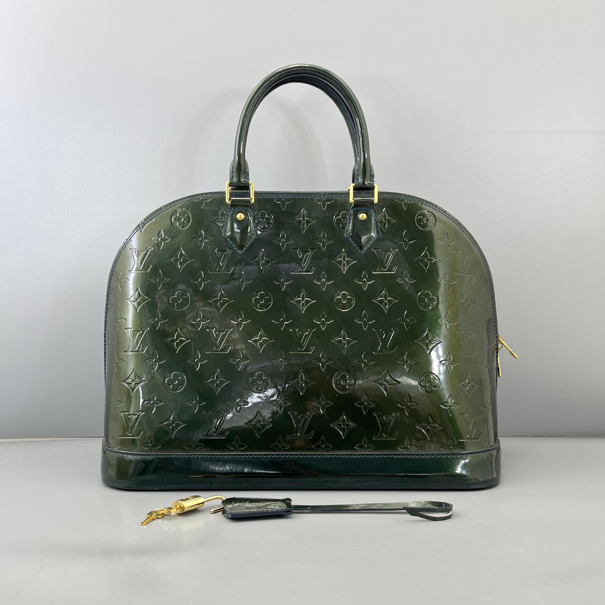 Louis Vuitton - Alma - Patent leather - Green - (large)