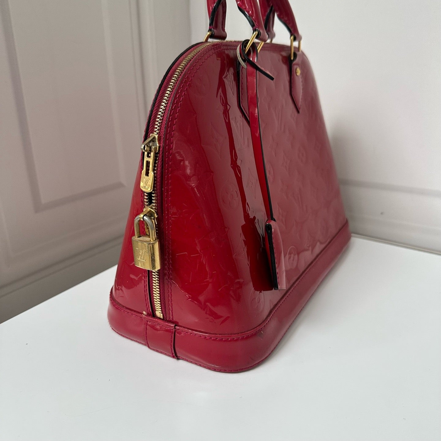 Louis Vuitton - Alma - Patent leather - Red - (Medium)