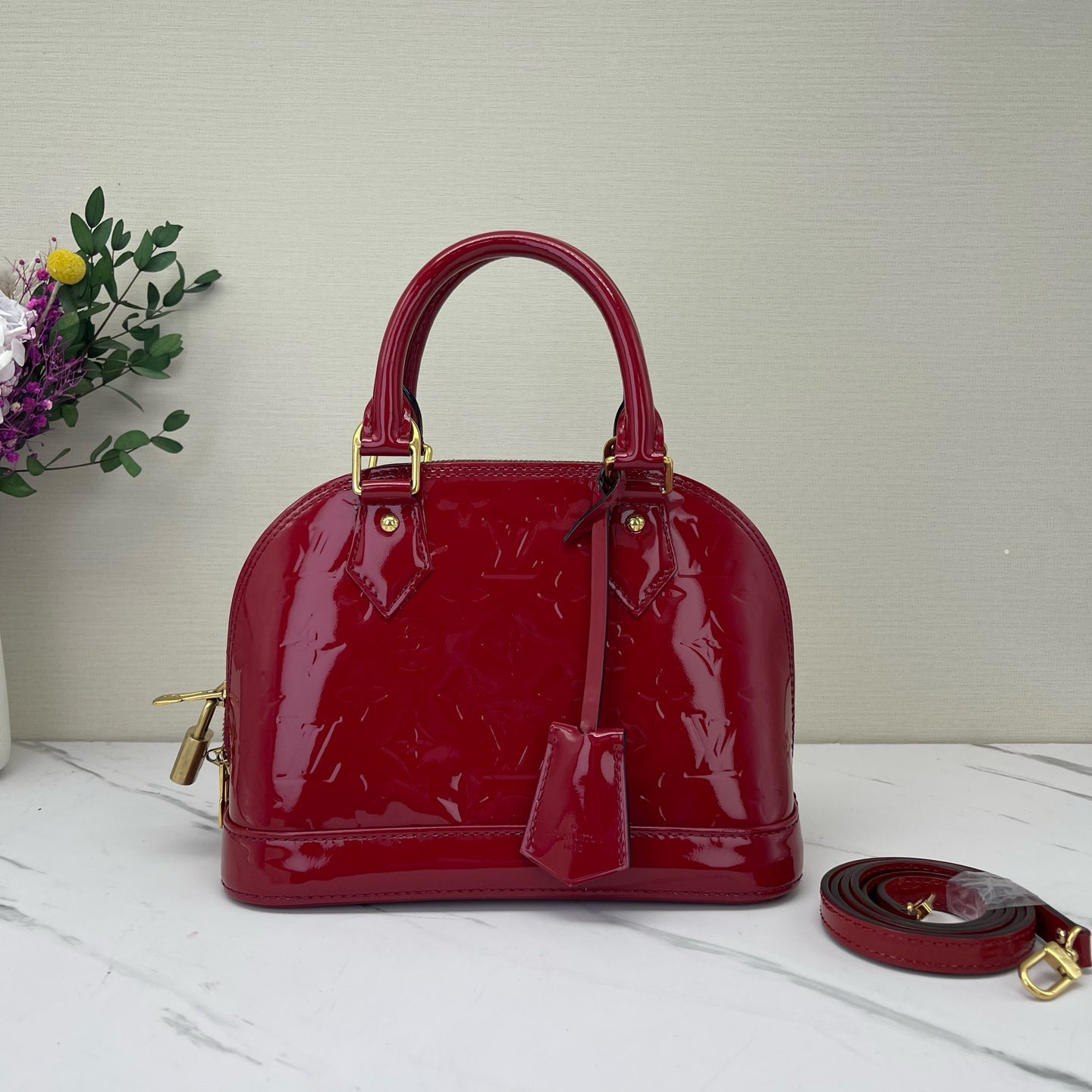 Louis Vuitton - Alma - Patent leather - Red - (mini)