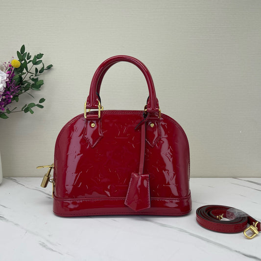Louis Vuitton - Alma - Patent leather - Red - (mini)