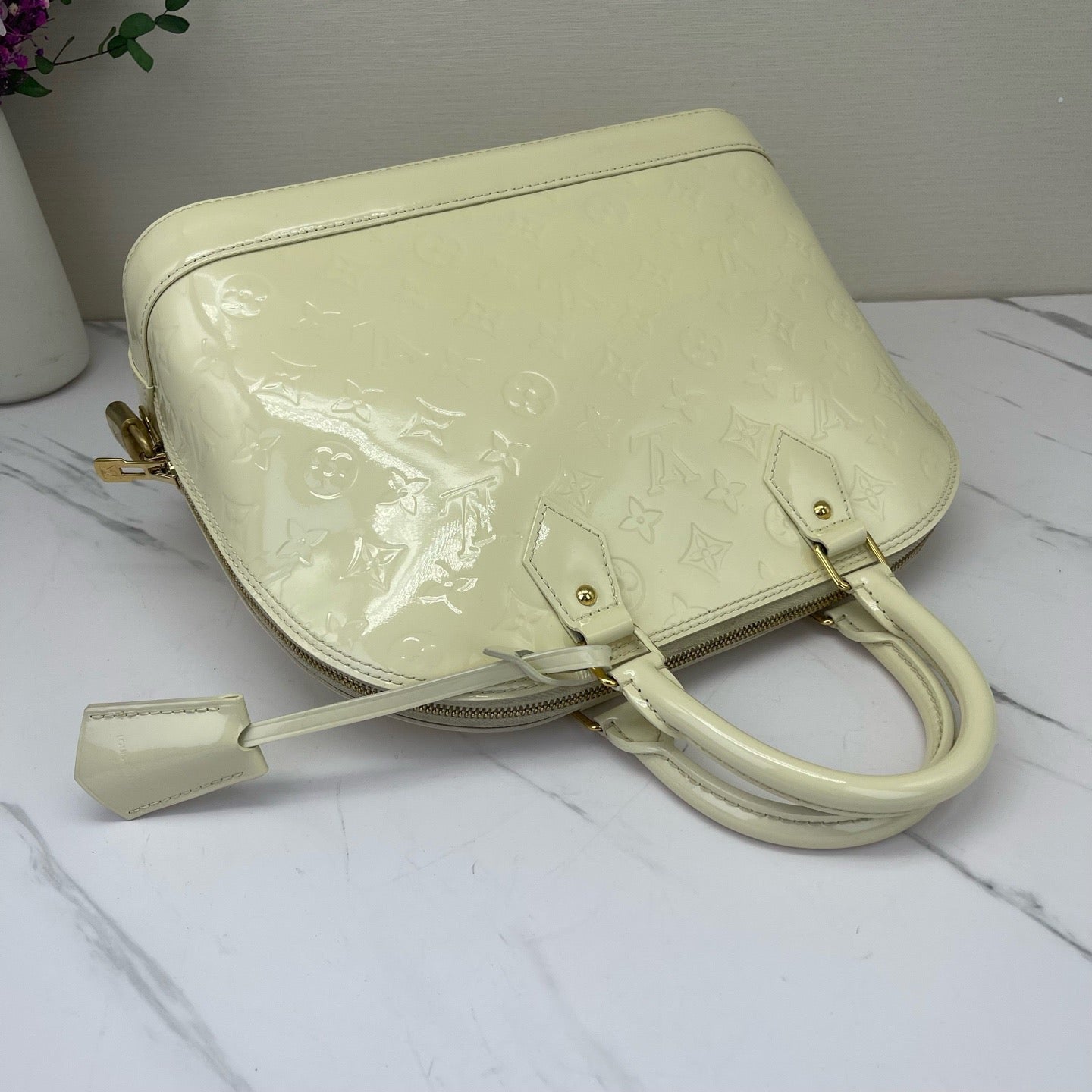 Louis Vuitton - Alma - Patent leather - White - (small)
