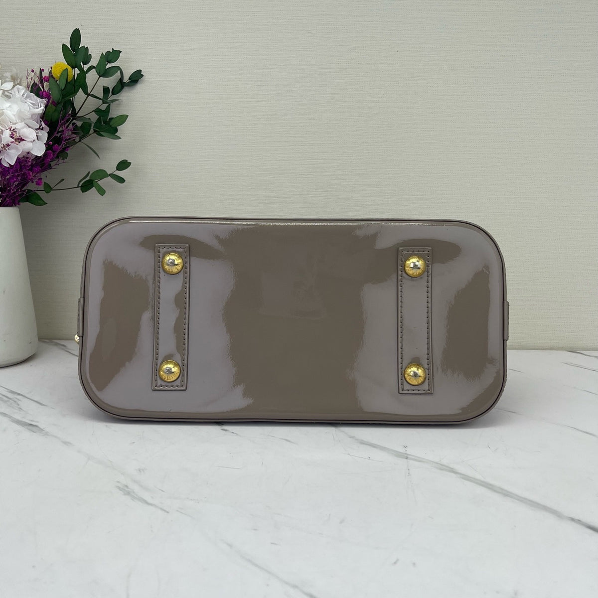 Louis Vuitton - Alma Small - Patent leather - Beige - (small)