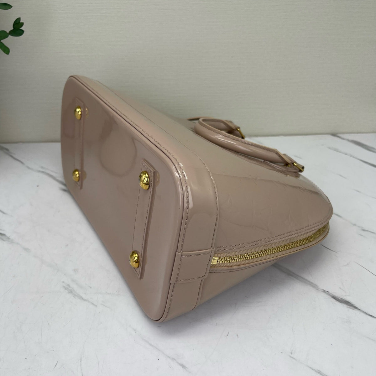 Louis Vuitton - Alma Small - Patent leather - Beige - (Small)