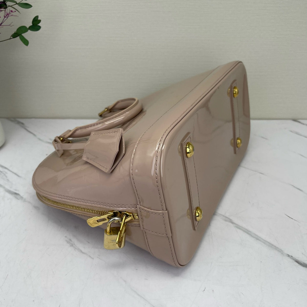 Louis Vuitton - Alma Small - Patent leather - Beige - (Small)