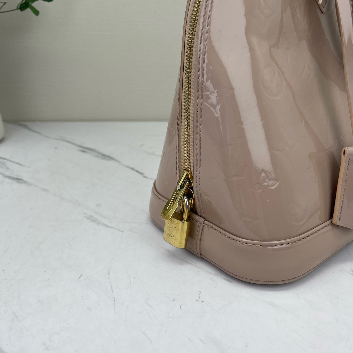 Louis Vuitton - Alma Small - Patent leather - Beige - (Small)