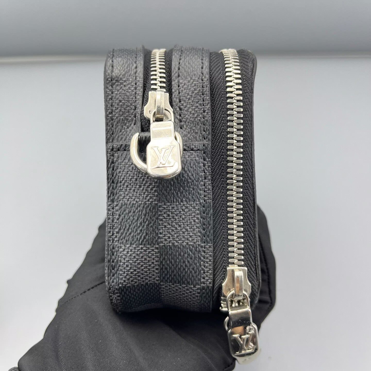 Louis Vuitton - Alpha Camera Bag - Damier Graphite coated canvas - Black - (Small)