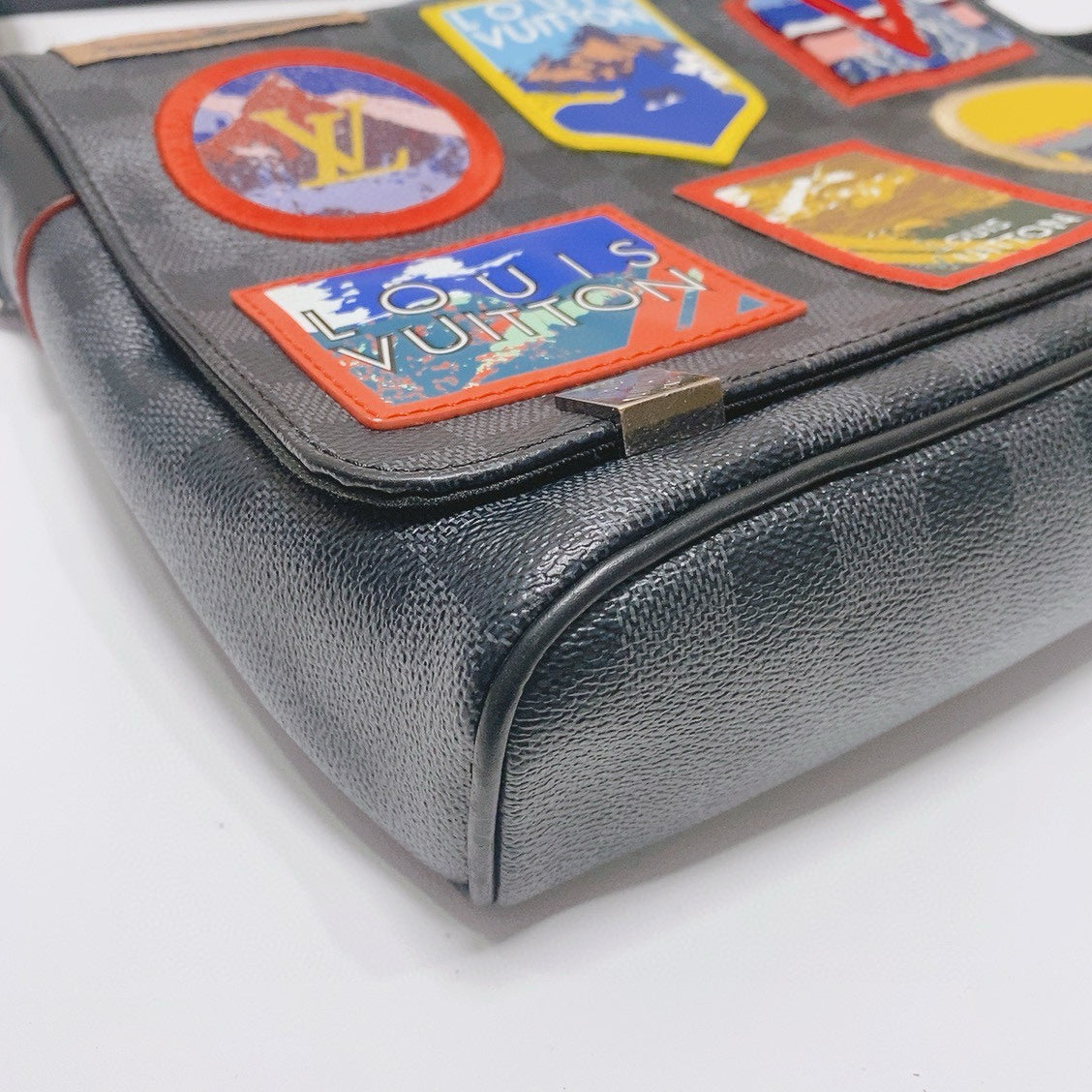 Louis Vuitton - Alps Collection Messenger Bag - Coated canvas with leather trim - Black with multicoloured patches - (small)