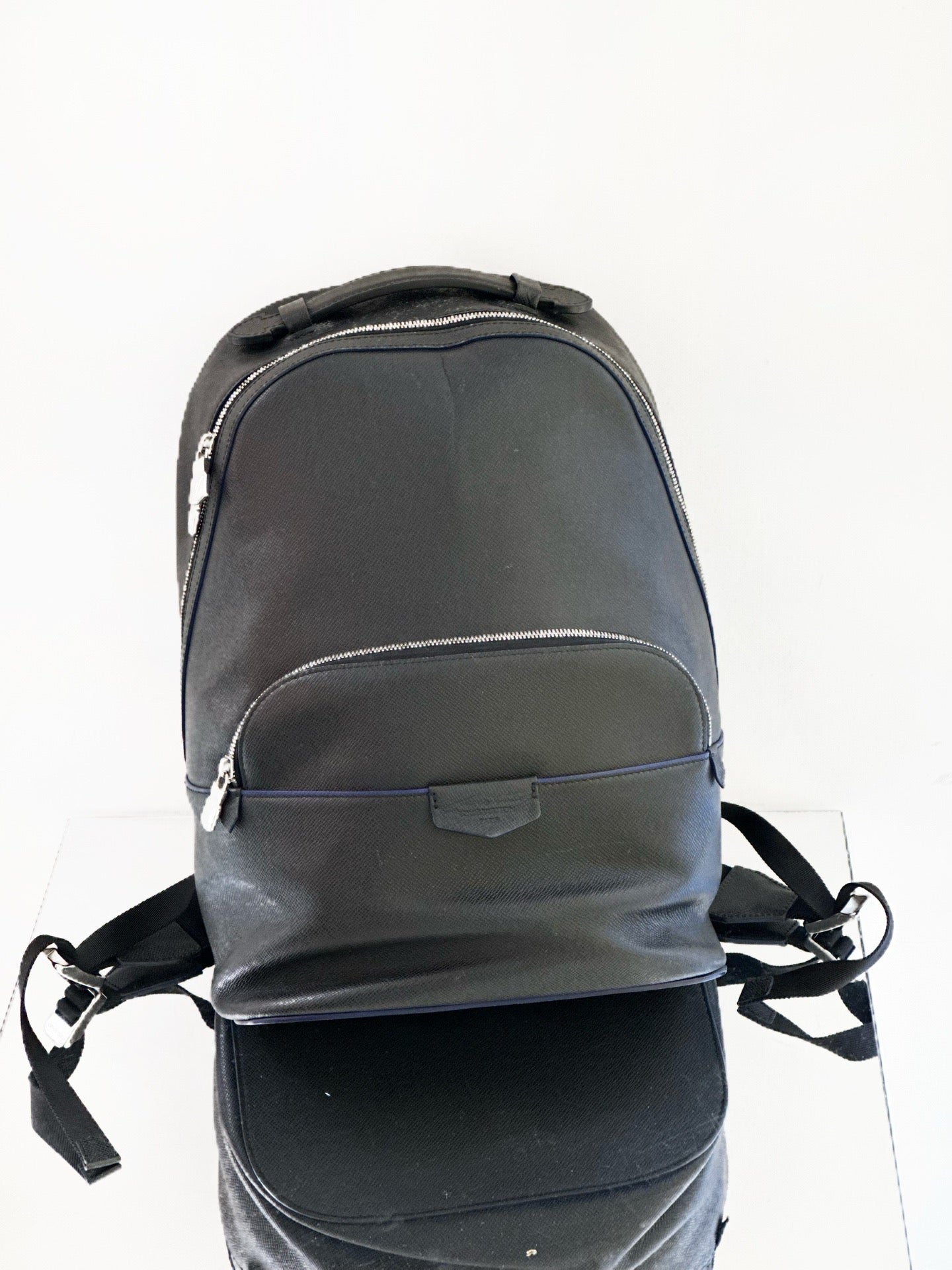 Louis Vuitton - Anton Backpack - Leather - Black - (Large)