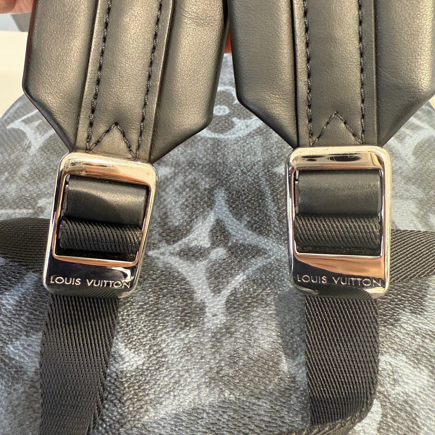 Louis Vuitton - Apollo Backpack - Coated canvas with leather trim - Black - (Medium)