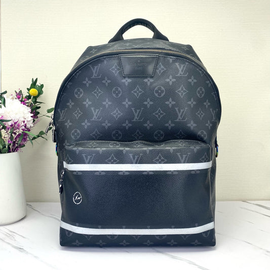 Louis Vuitton - Apollo Backpack - Synthetic - Black - (Medium)