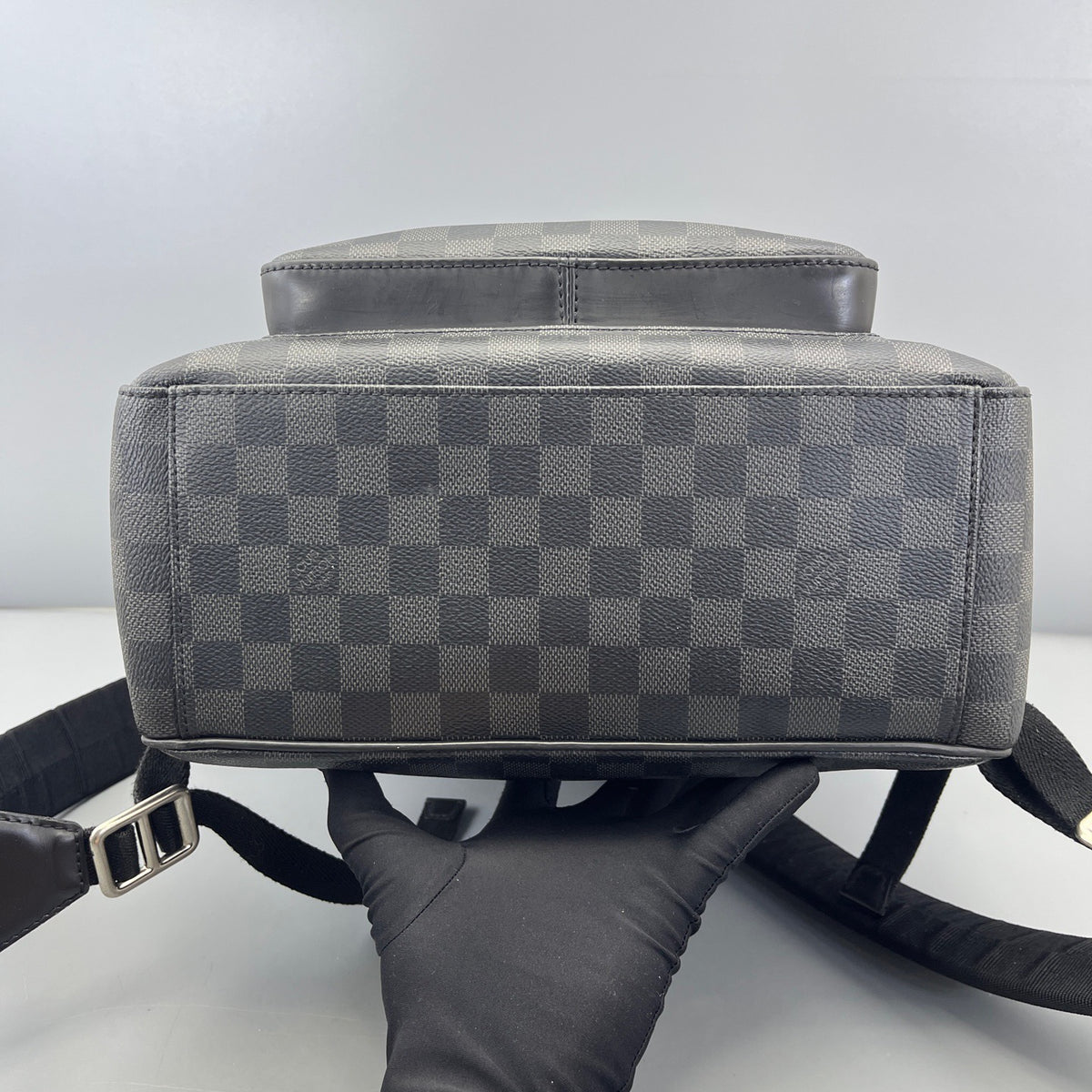 Louis Vuitton - Apollo Backpack - Synthetic - Black - (medium)