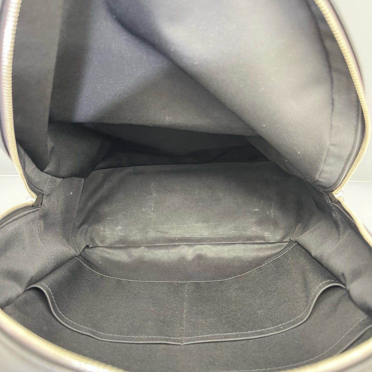 Louis Vuitton - Apollo Backpack - Synthetic - Black - (medium)