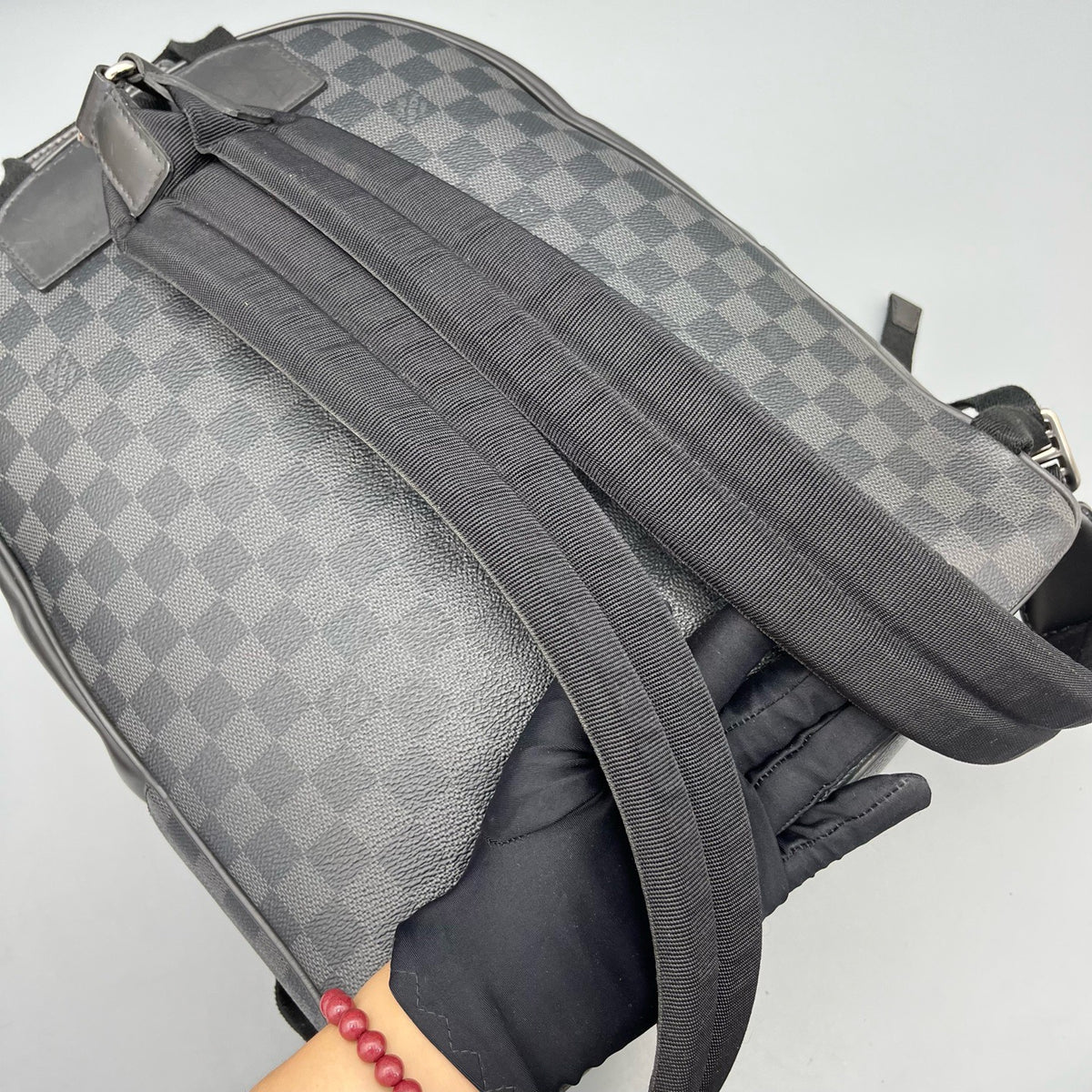 Louis Vuitton - Apollo Backpack - Synthetic - Black - (medium)