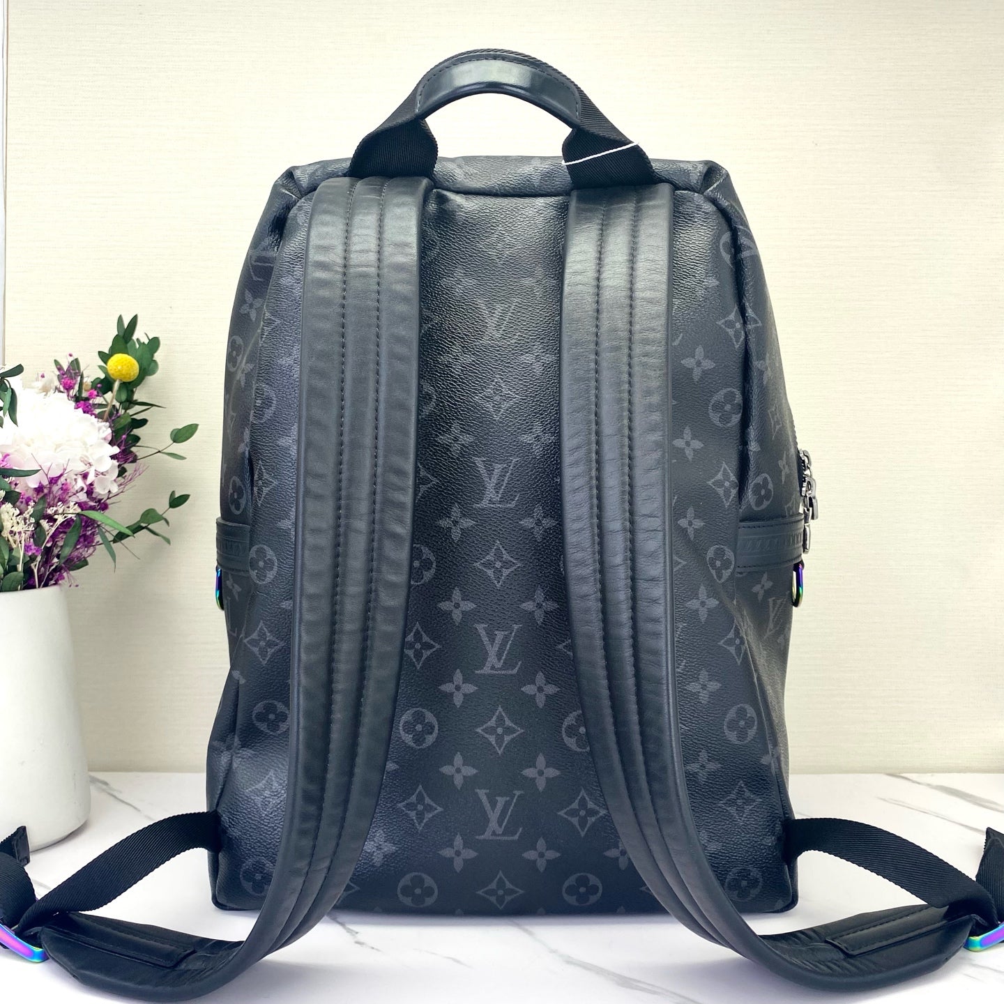 Louis Vuitton - Apollo - Leather - Black - (medium)