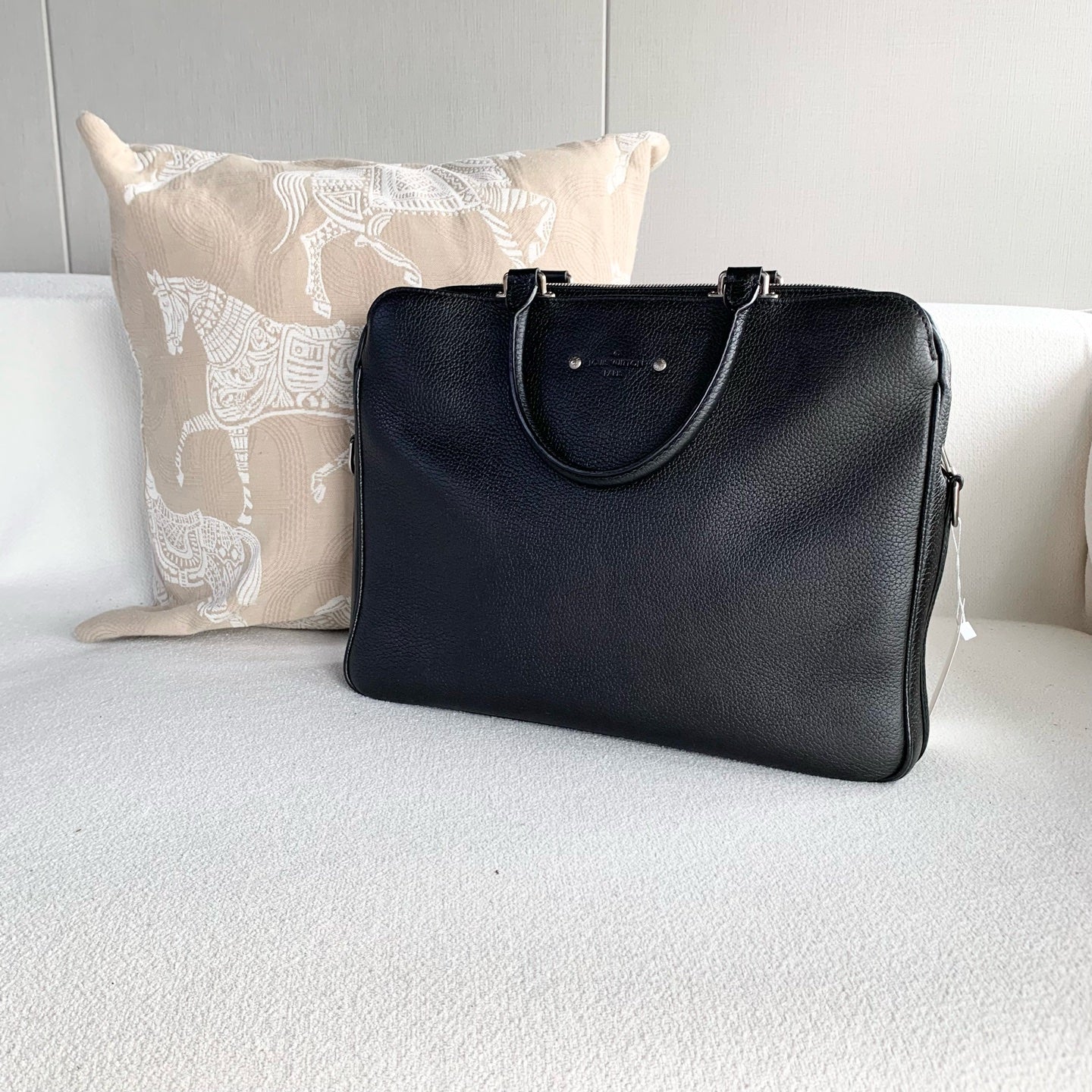 Louis Vuitton - Armand - Leather - Black - (Large)