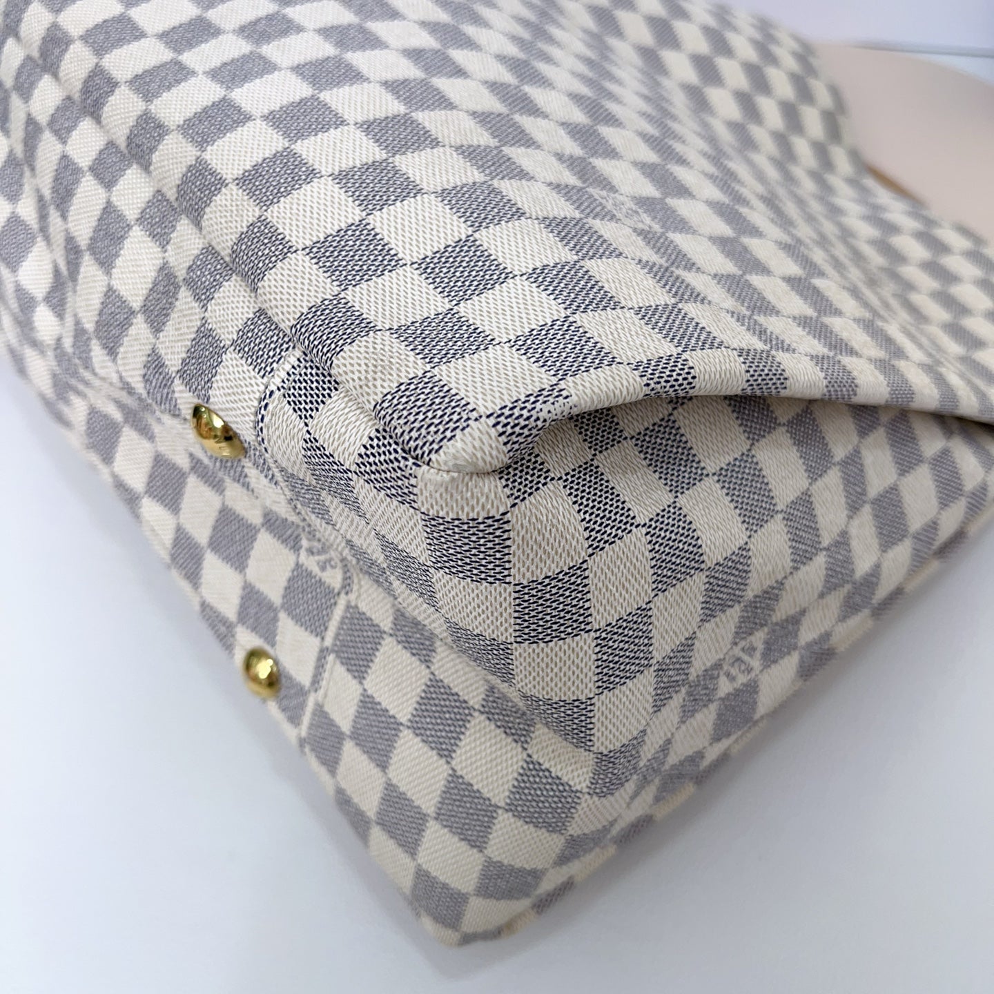 Louis Vuitton - Artsy - Cloth - White - (medium)