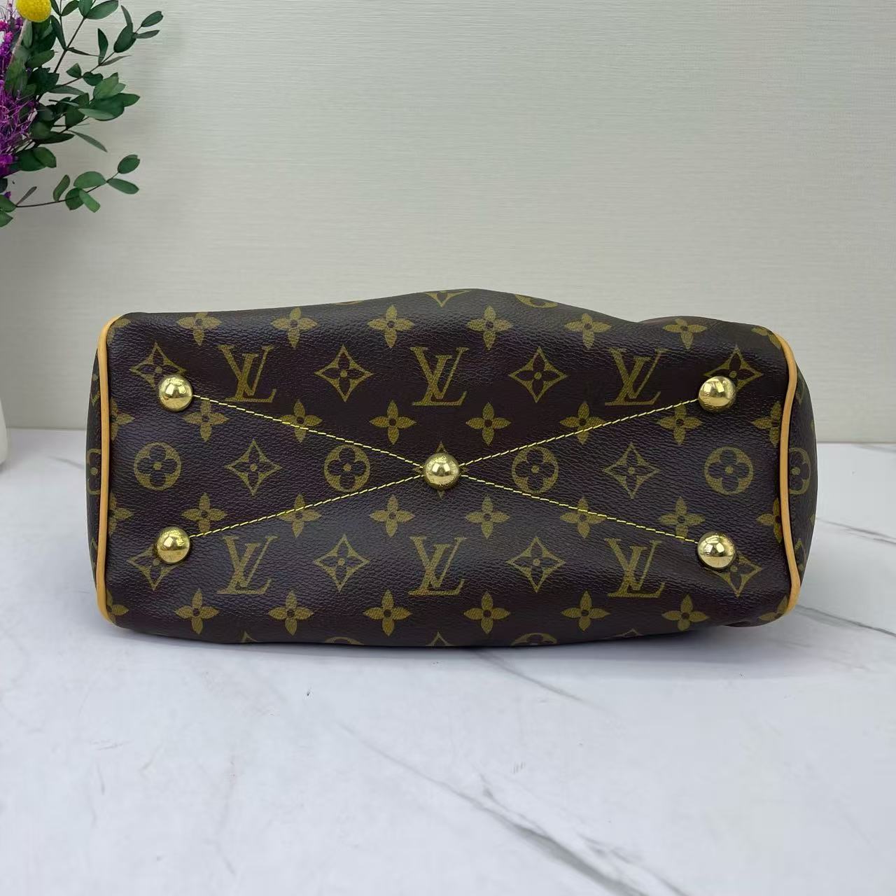 Louis Vuitton - Artsy - Monogram coated canvas with Vachetta leather trim - Brown - (small)