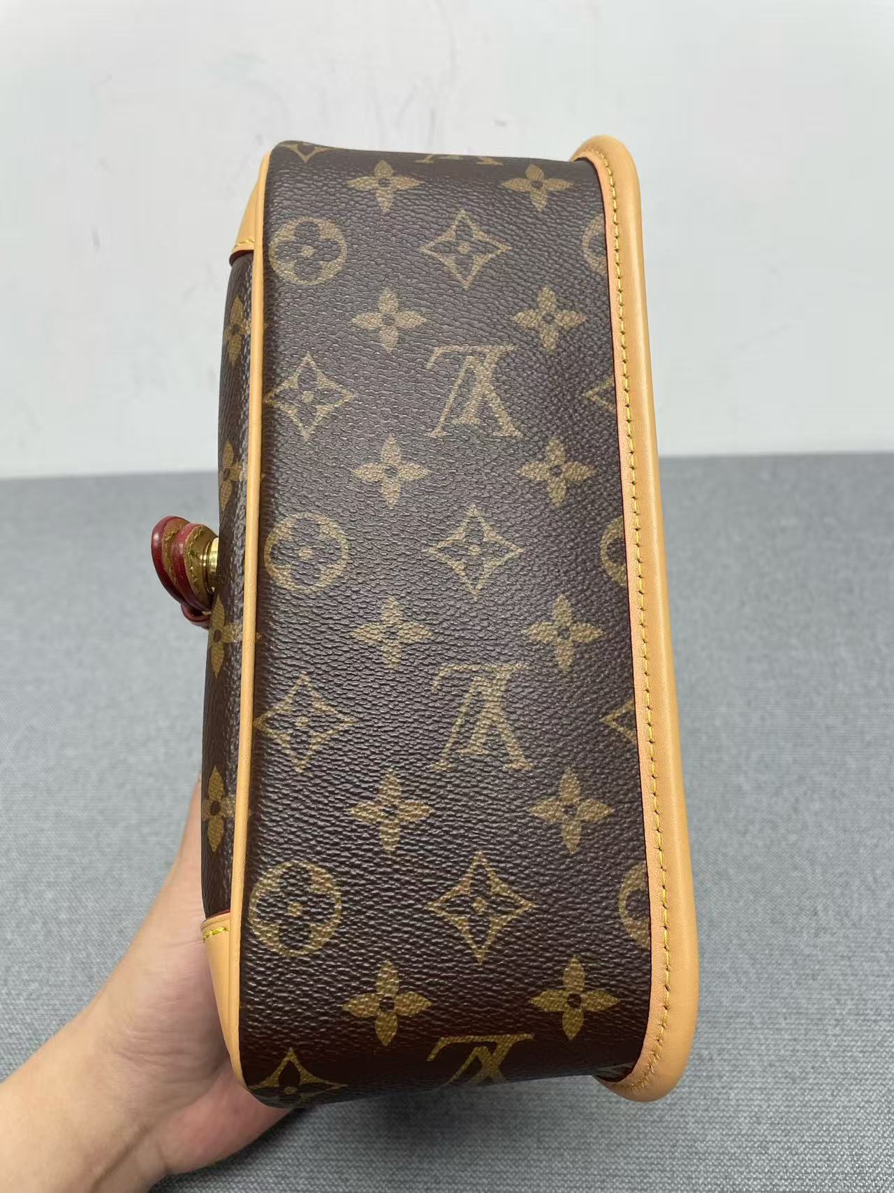 Louis Vuitton - Baguette - Monogram canvas with Vachetta leather trim - Brown - (small)