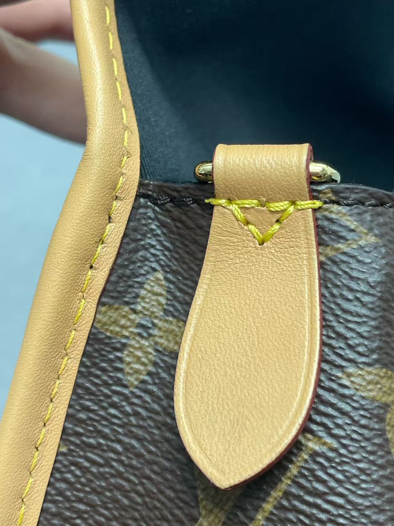 Louis Vuitton - Baguette - Monogram canvas with Vachetta leather trim - Brown - (small)
