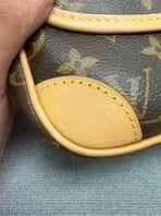 Louis Vuitton - Baguette - Monogram coated canvas with natural Vachetta leather trim and fabric strap - Brown - (small)