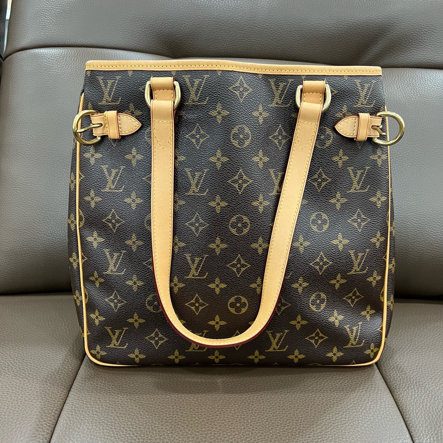 Louis Vuitton - Batignolles - Cloth - Brown - (medium)