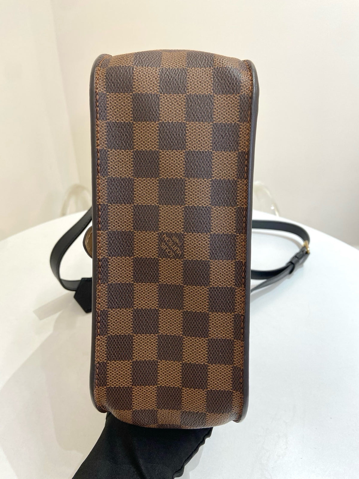 Louis Vuitton - Beaumarchais - Leather - Brown - (Other)