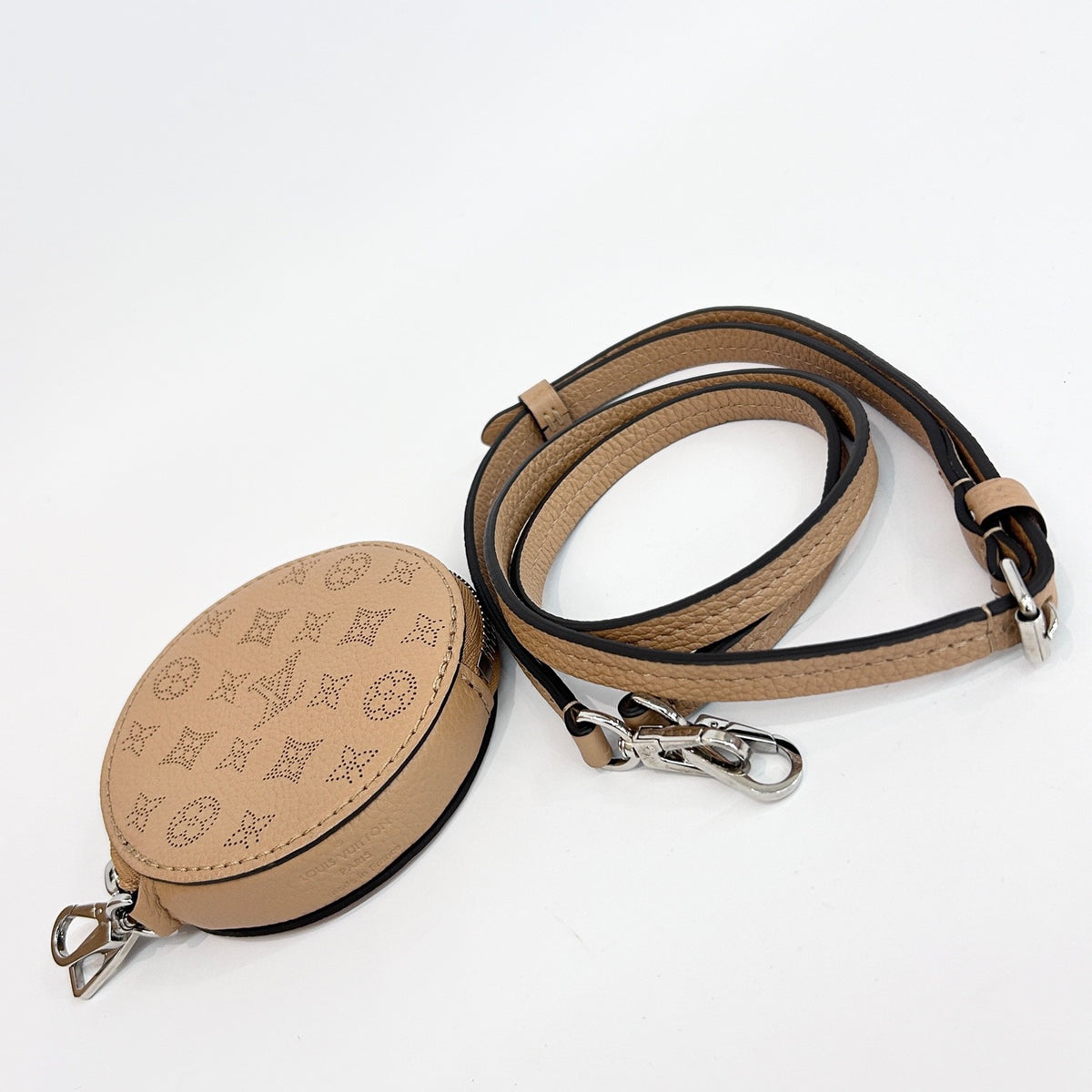 Louis Vuitton - Bella - Leather - Beige - (mini)