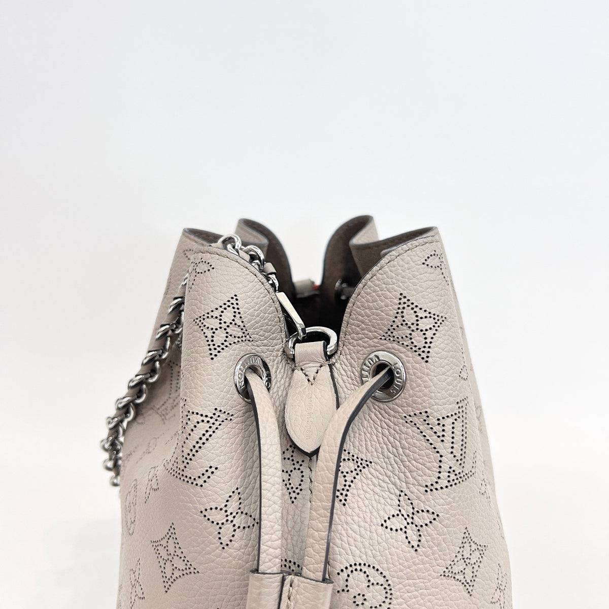 Louis Vuitton - Bella - Leather - Grey - (medium)